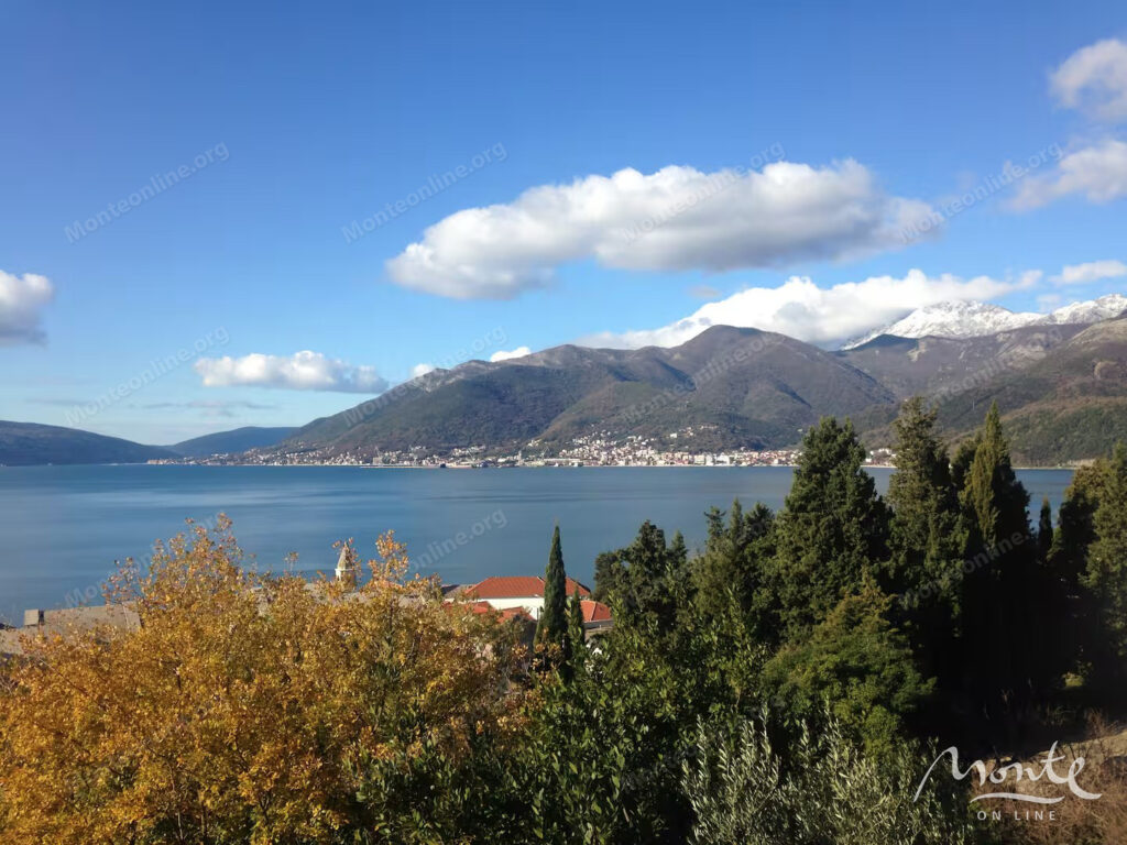 Luksuzni apartman sa 2 spavaće sobe i panoramskim pogledom na zaliv i Porto Montenegro 26