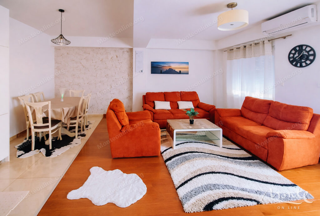 sovremennaya meblirovannaya kvartira s 2 spalnyami v podgoricze 01