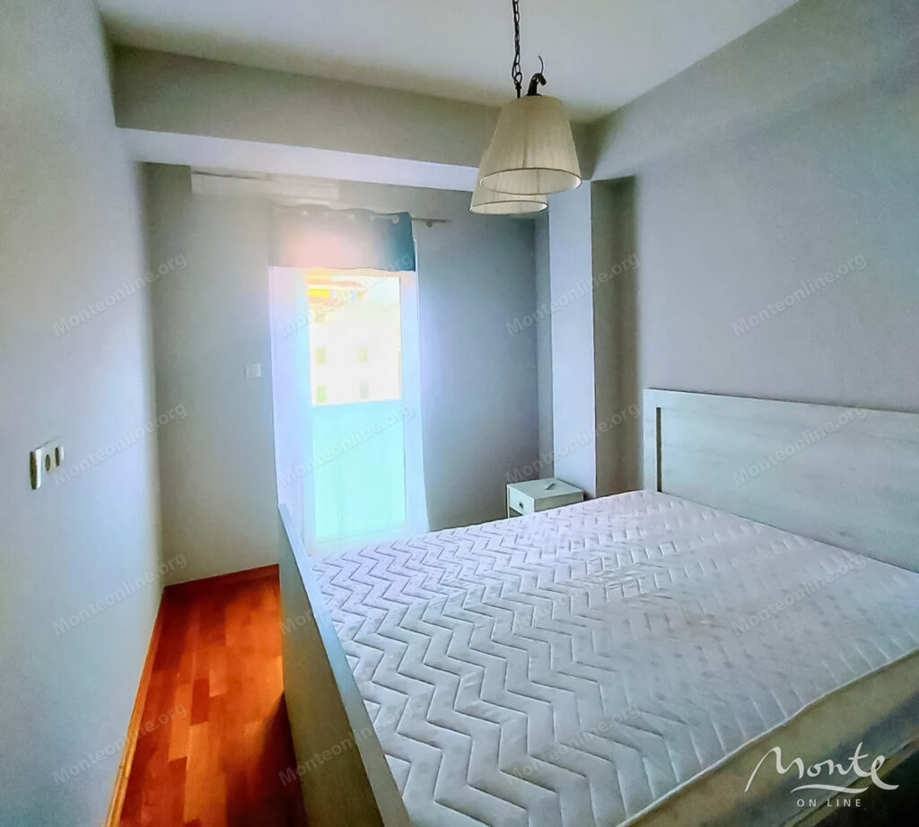 sovremennaya meblirovannaya kvartira s 2 spalnyami v podgoricze 12