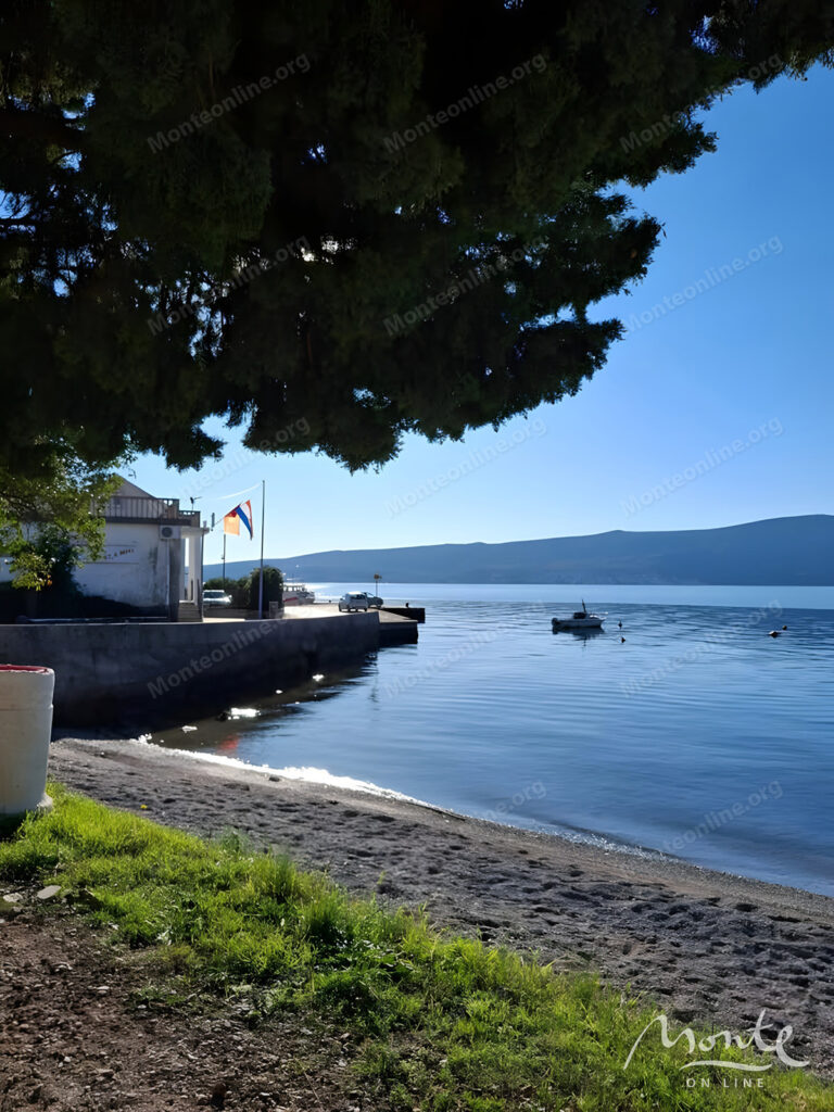 uchastok pod stroitelstvo v tivate donya lastva 07