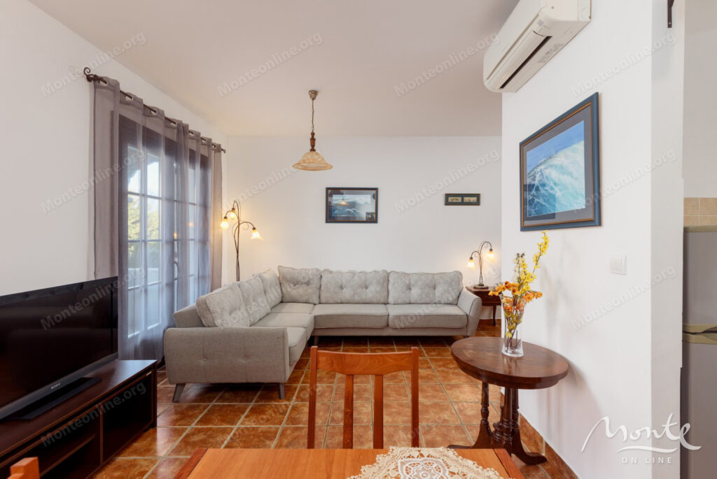 apartament adriatika v boka gardens kostanicza 02