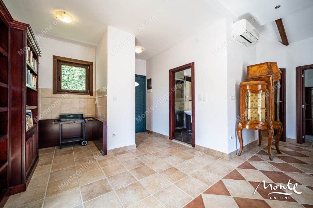 apartament venecziya v krasivom komplekse boka gardens kostanicza 23
