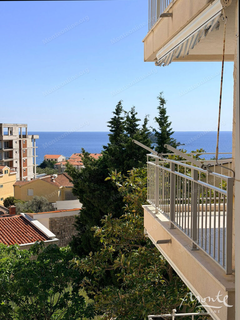 dve kvartiry s vidom na more v komplekse s bassejnom v petrovacz 11