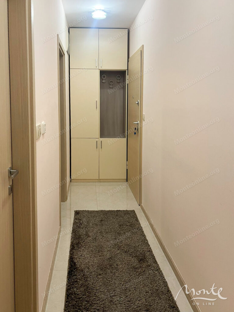 kvartira s 1 spalnej v rajone city kvart podgoricza 10