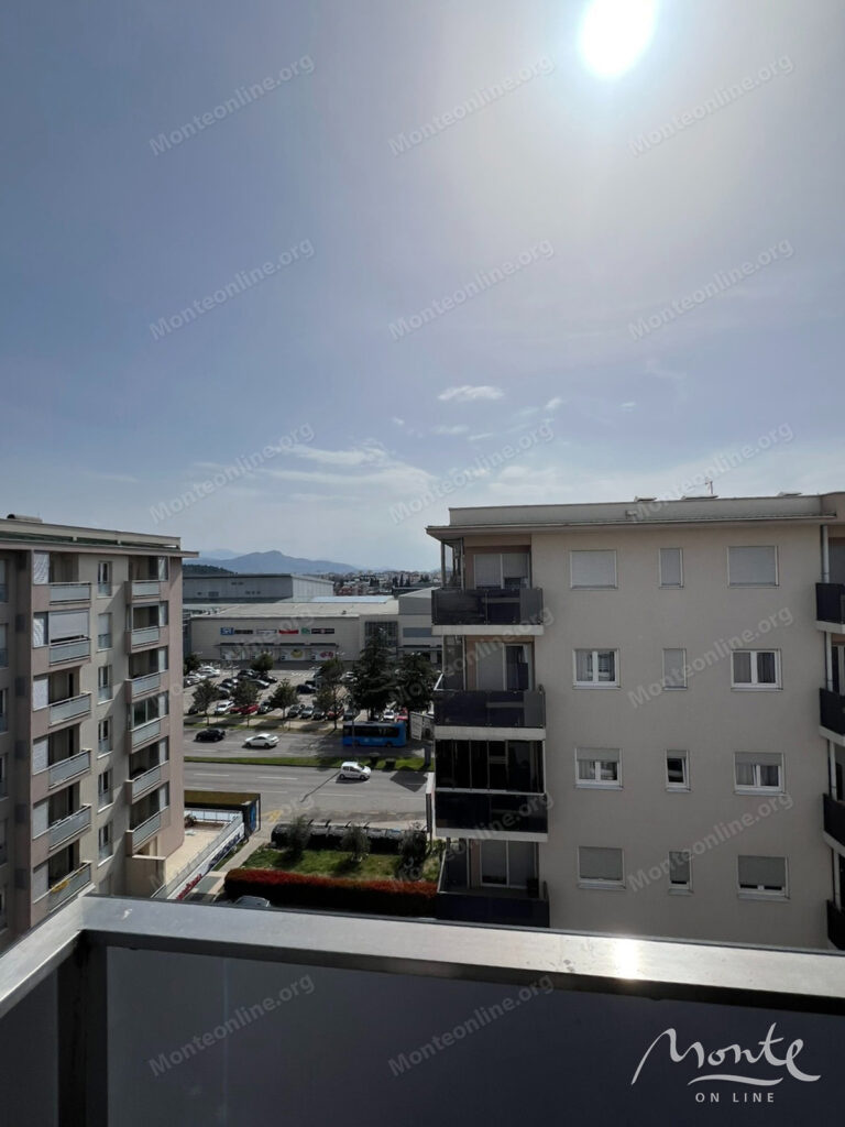 kvartira s 1 spalnej v rajone city kvart podgoricza 15