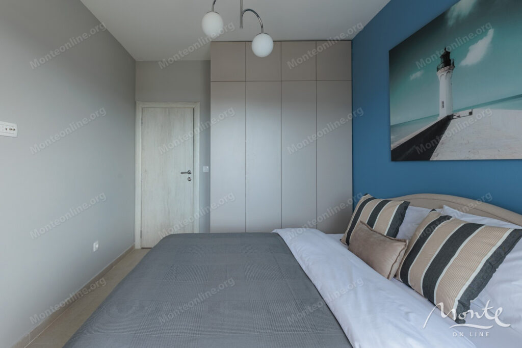 sovremennaya kvartira s 1 spalnej i vidom na more v tivate u porto montenegro 14
