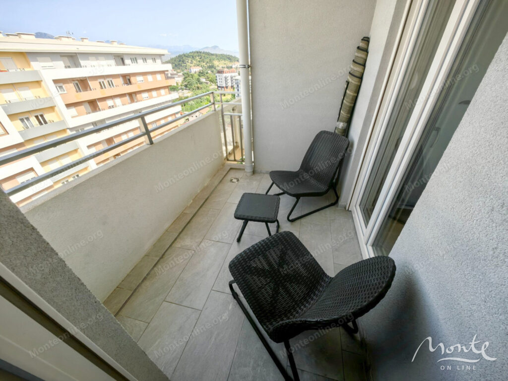 Moderan stan sa 1 spavaćom sobom u kompleksu Central Point Podgoricza 13
