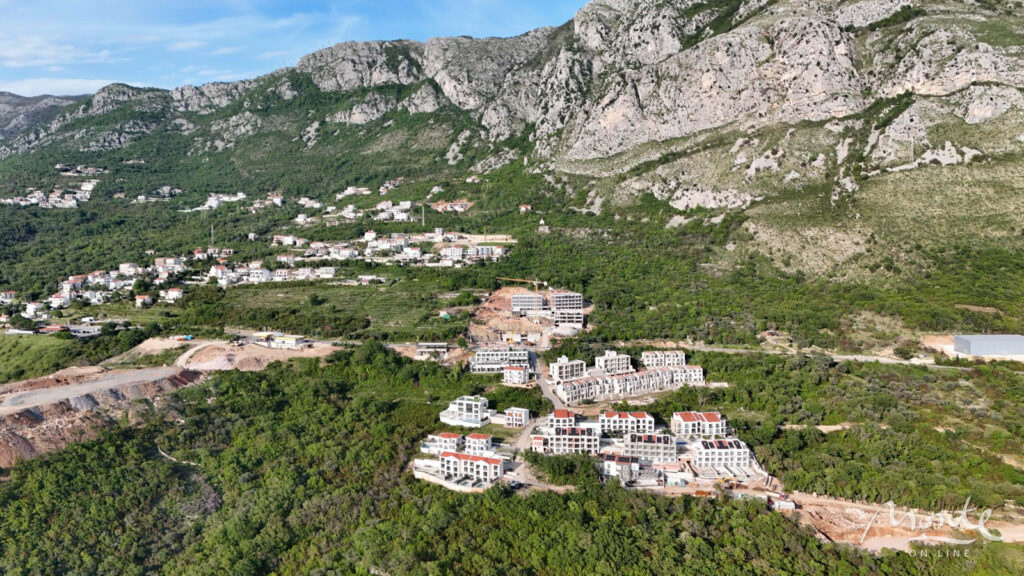 Urbanizovana parcela u Reževičima za trospratnu vilu pored mora 12