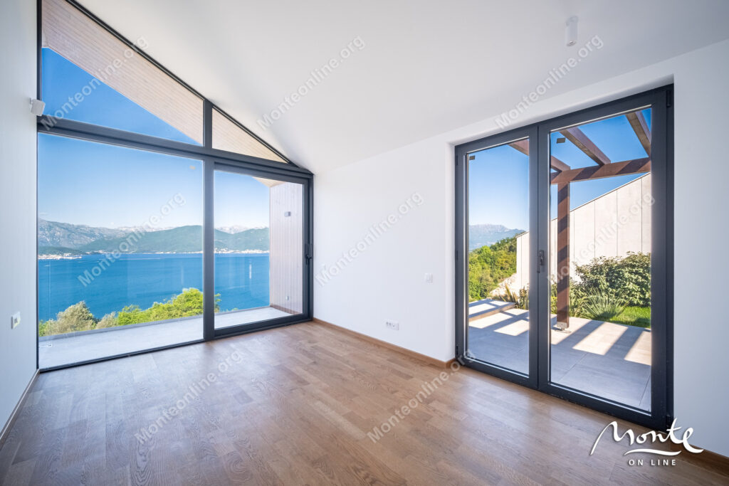 villa na poluostrove lushticza garmoniya prirody uedineniya i panoramnogo vida na more 03