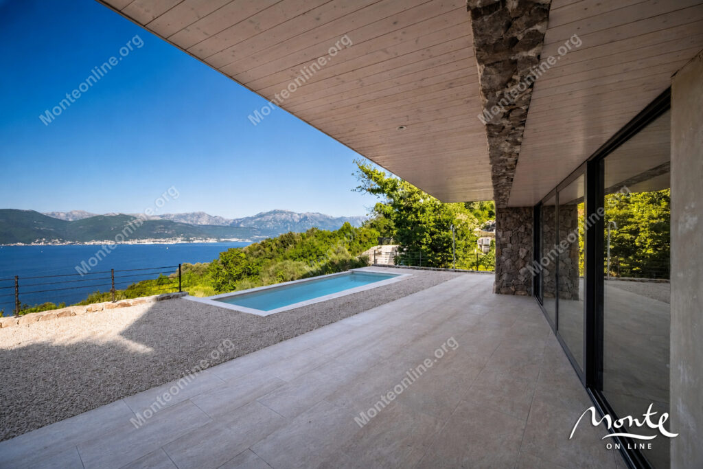 villa s bassejnom na poluostrove lushticza garmoniya prirody i panoramnogo vida na more 13