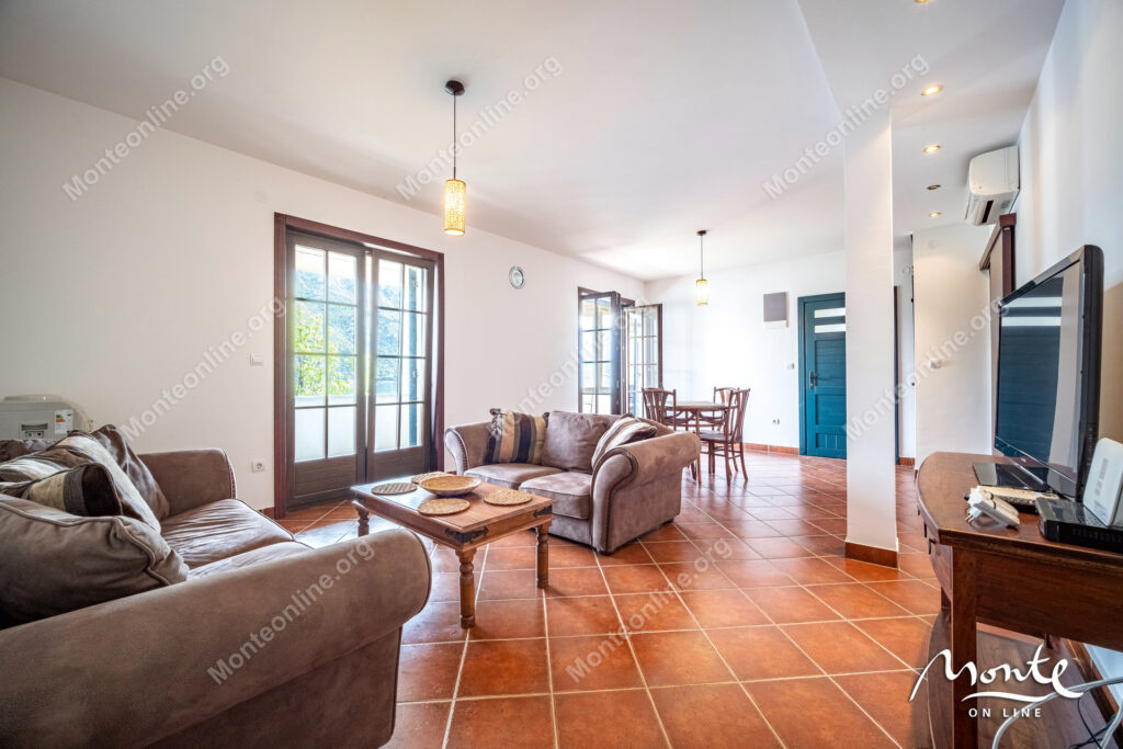 zhizn u vody apartament sicziliya v boka gardens s terrasoj i vidom na more 02