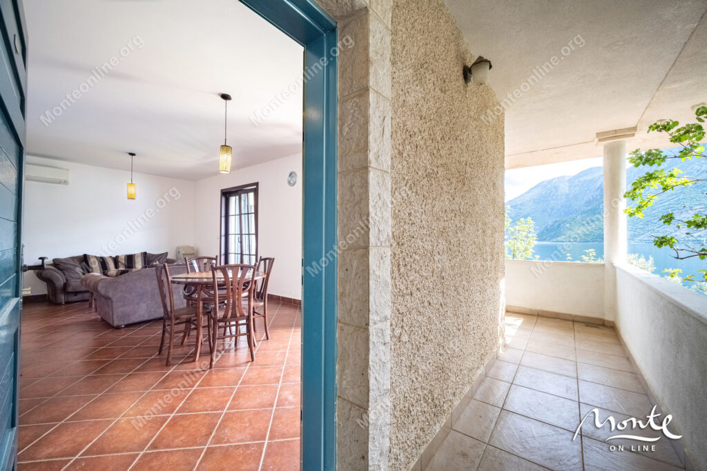zhizn u vody apartament sicziliya v boka gardens s terrasoj i vidom na more 29