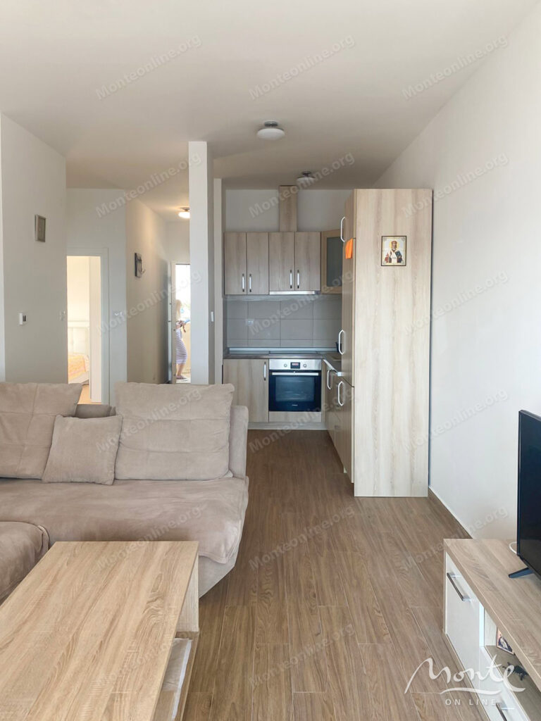 apartamenty s 2 spalnyami na pervoj linii morya s privatnym plyazhem 03