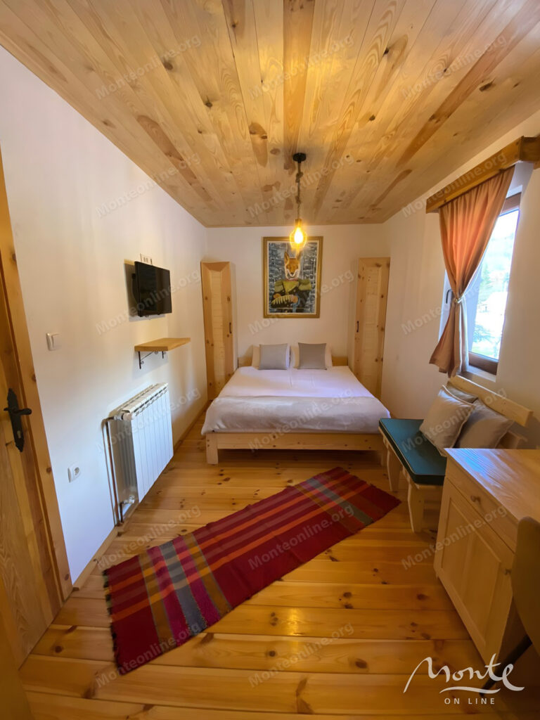dejstvuyushhij mini otel s 6 apartamentami nedaleko ot kolashina 10
