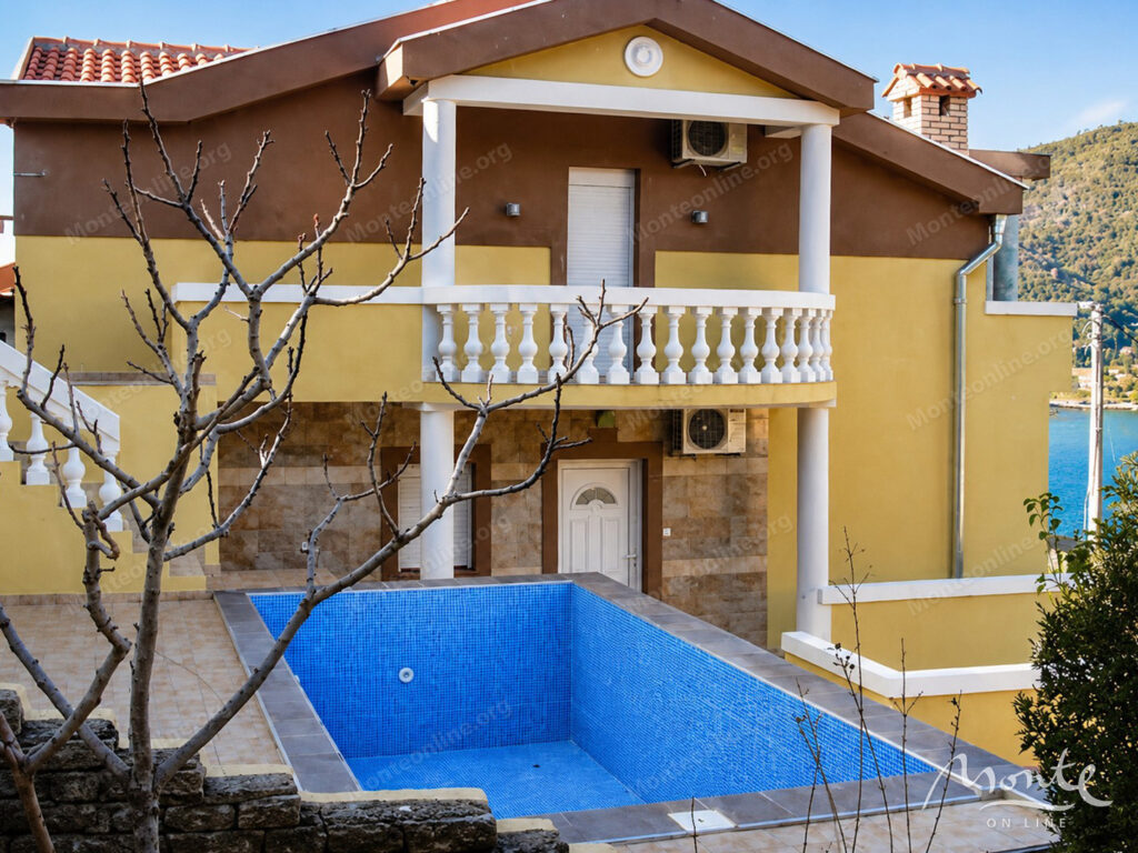dom s bassejnom i vidom na more v lepetane opatovo tivat 01
