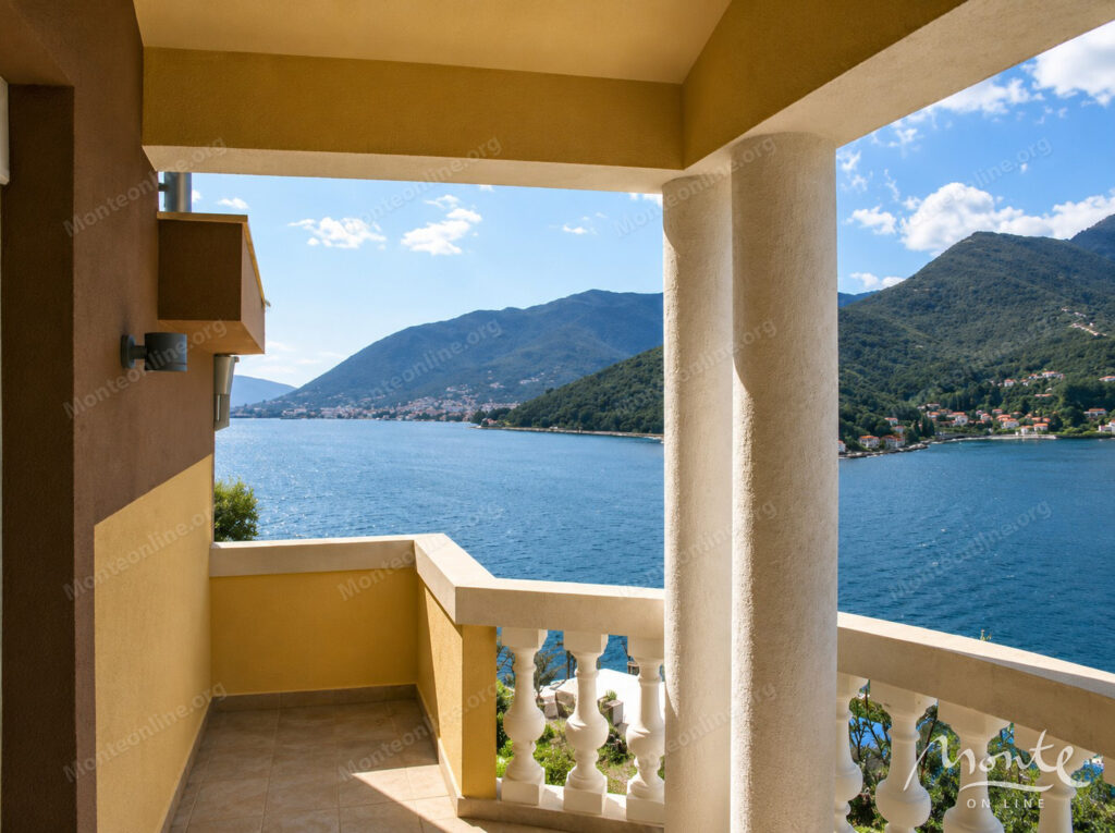 dom s bassejnom i vidom na more v lepetane opatovo tivat 05