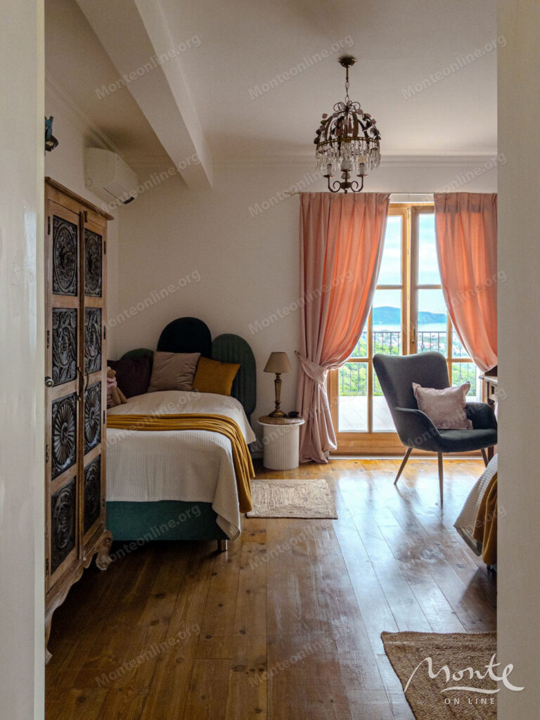 elegantnaya villa s bassejnom i panoramnym vidom na more v ratishevine herczeg novi 20