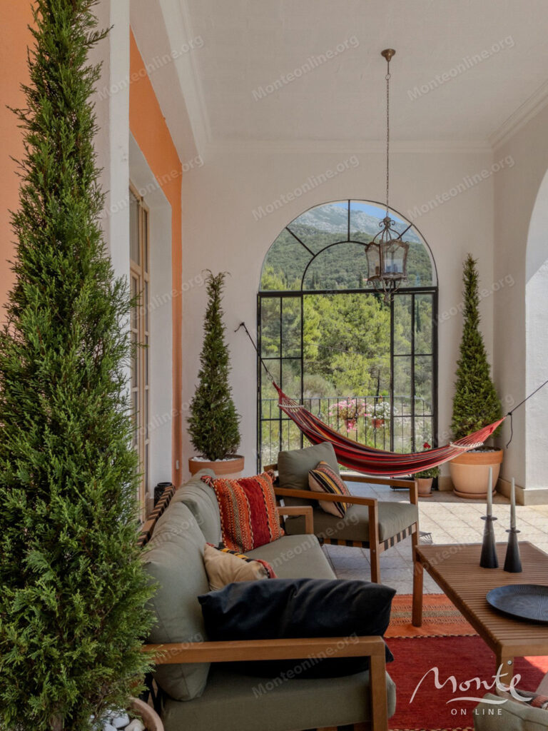 elegantnaya villa s bassejnom i panoramnym vidom na more v ratishevine herczeg novi 47