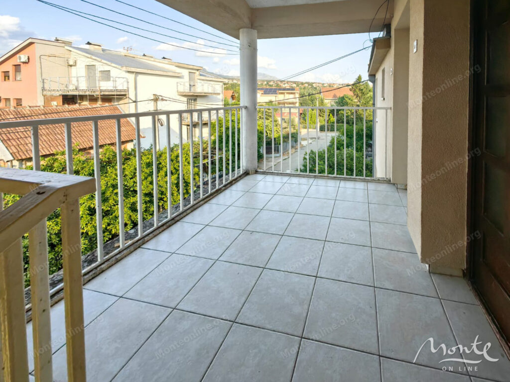 two-bedroom apartment with a terrace in the masline podgoricza 20 rajone