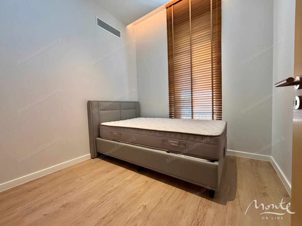 roskoshnaya kvartira s 3 spalnyami v boka place porto montenegro 15