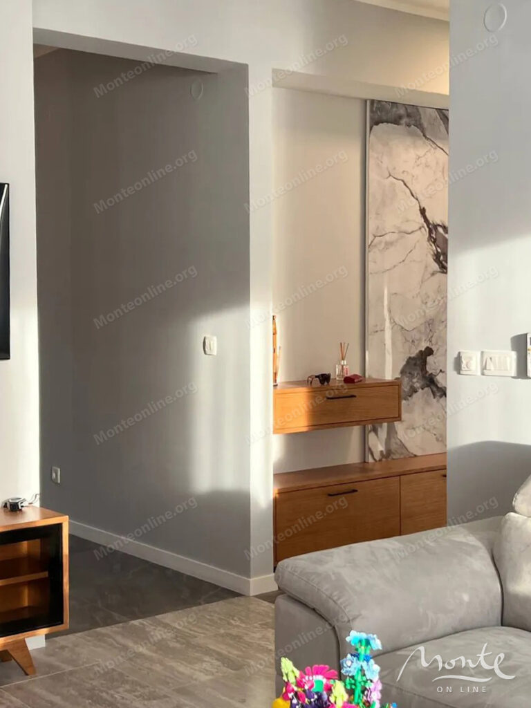 apartamenty s 1 spalnej v donya lastve tivat pervaya liniya u morya 09