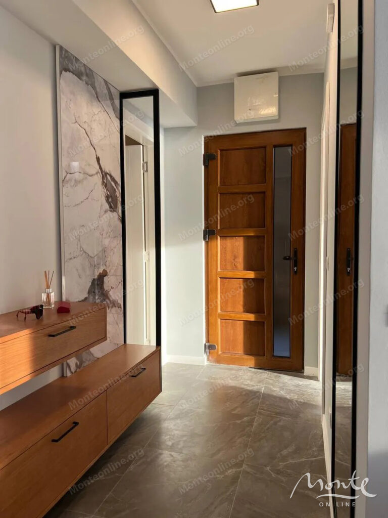 apartamenty s 1 spalnej v donya lastve tivat pervaya liniya u morya 15