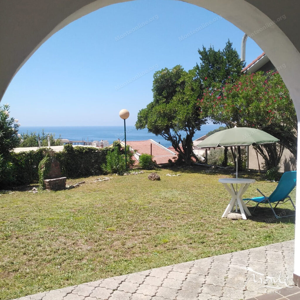 gostinicza pod restavracziyu s panoramnymi vidyami na more vg petrovacz 06