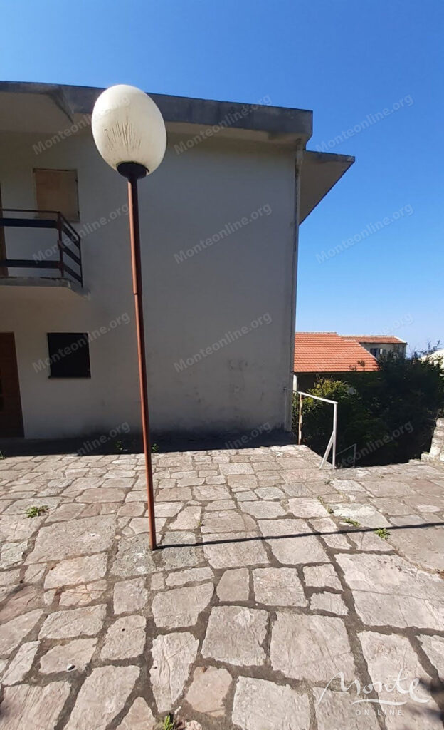 gostinicza pod restavracziyu s panoramnymi vidy na more vg petrovacz 26