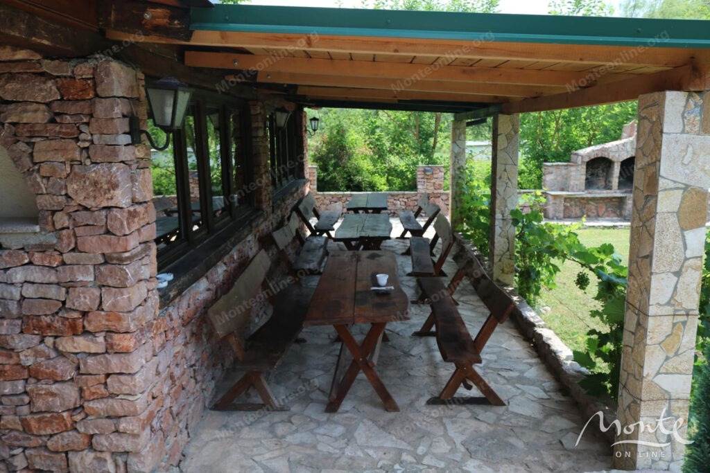 Mini-hotel with a restaurant and swimming pools on a large territory for the tourist business 03
