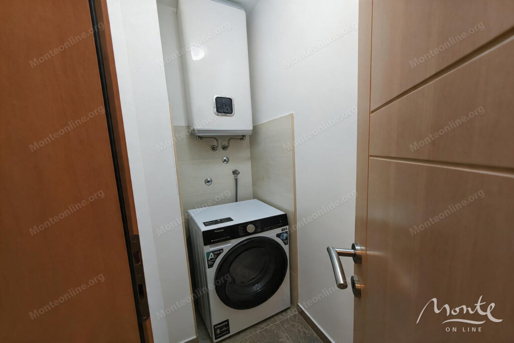 prostornaya kvartira s 3 spalnyami i vidom na more v bechichi 11