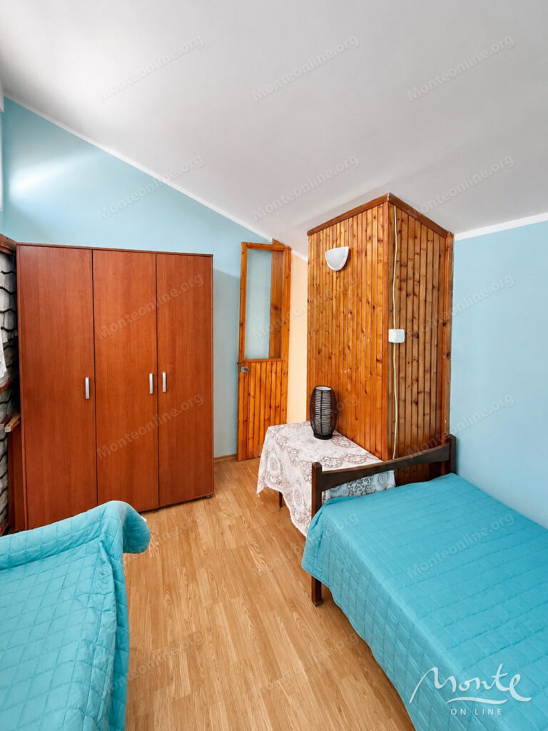renovirovannaya kvartira s panoramnym vidom na boko kotorskij zaliv krashichi 06