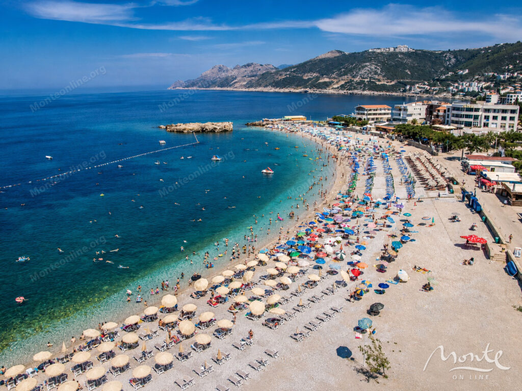trehetazhnaya villa s bassejnom i vidom na more v dobra voda bar 39
