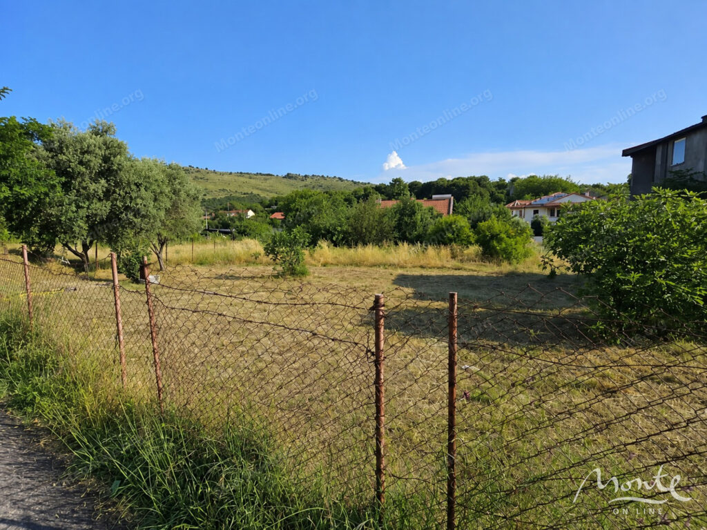 urbanizirovannyj uchastok v rajone toloshi podgoricza 01