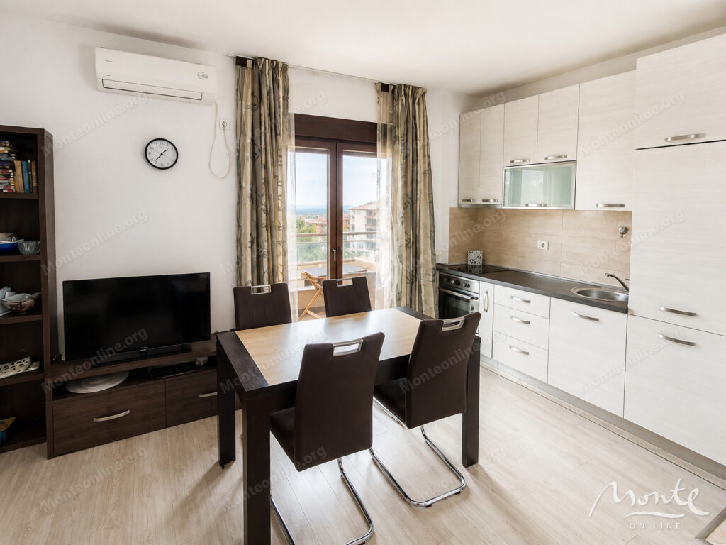 Cozy one-bedroom apartment in a new building in the very center of Budva 03