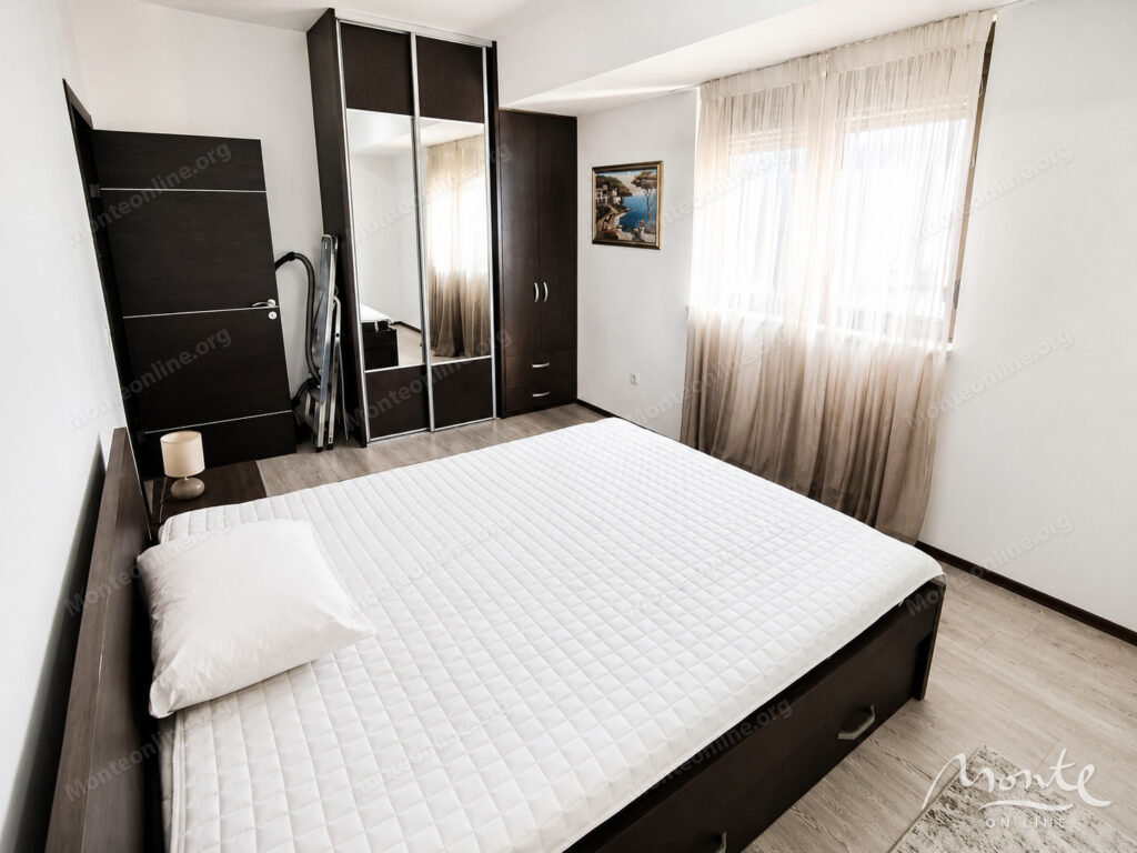 Cozy one-bedroom apartment in a new building in the very center of Budva 06