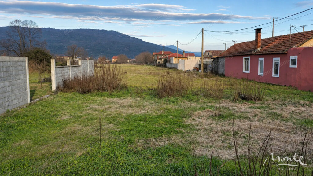 zemelnyj uchastok v beri podgoricza 01