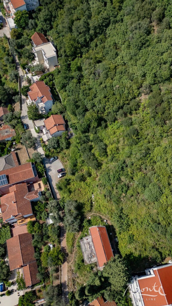 Land plot in Budva for construction, excellent location and view of the surrounding area. 09
