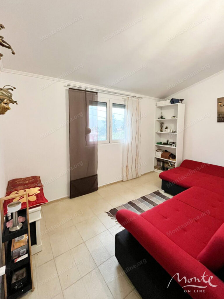 Two-story house with an orchard in Sutomore 02
