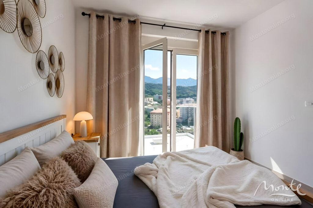 elegantnaya kvartira s 2 spalnyami i vidom na more v sovremennom zhilom komplekse bechichi 06