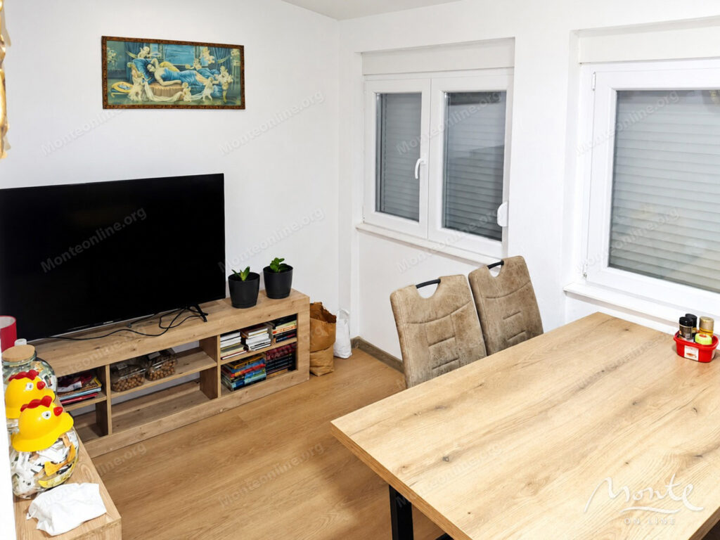 Family house with a spacious plot near Podgorica 02