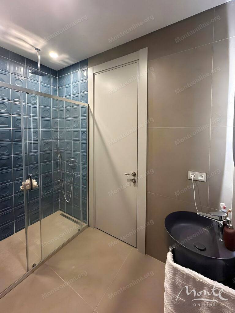 sovremennaya villa s bassejnom i panoramnym vidom na more v kumbore herczeg novi 13