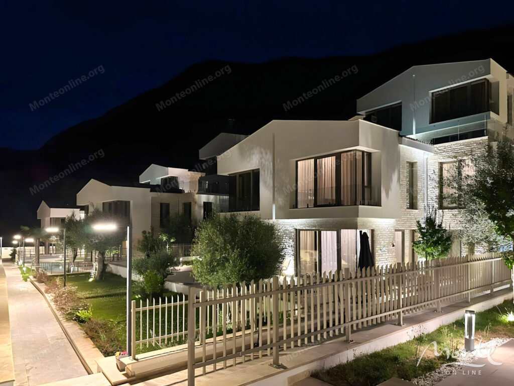 sovremennaya villa s bassejnom i panoramnym vidom na more v kumbore herczeg novi 23