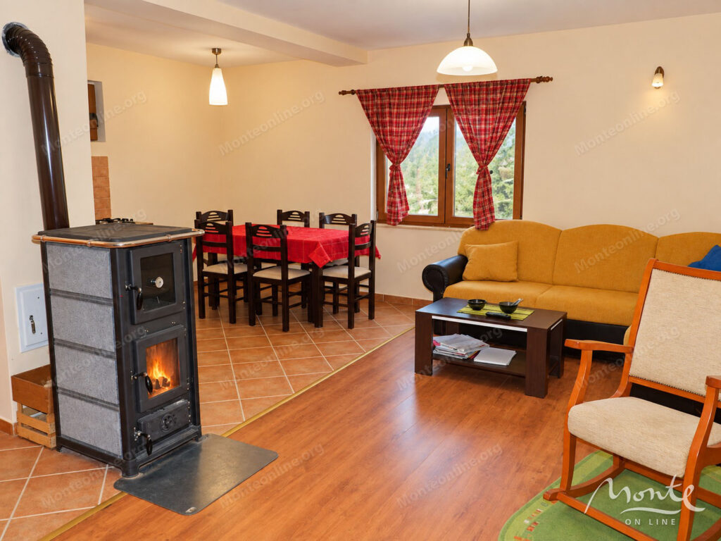 A cozy country house surrounded by pine forest in Zhablyak 02