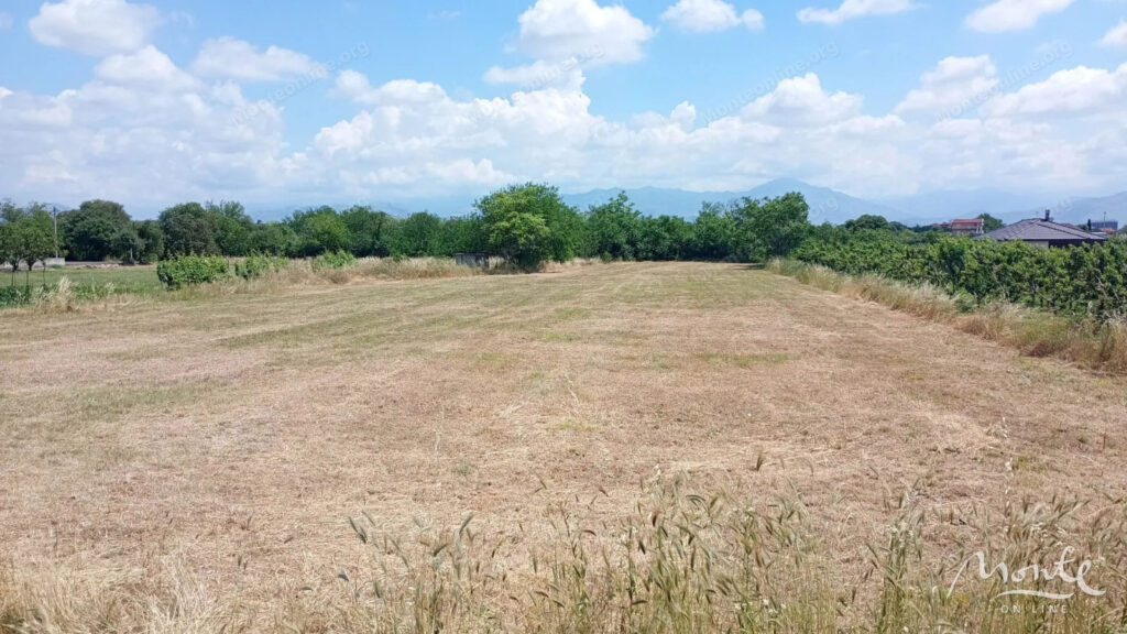 zemelnyj uchastok pod villu or semejnyj dom v tihom rajone ryadom s podgoriczej 01