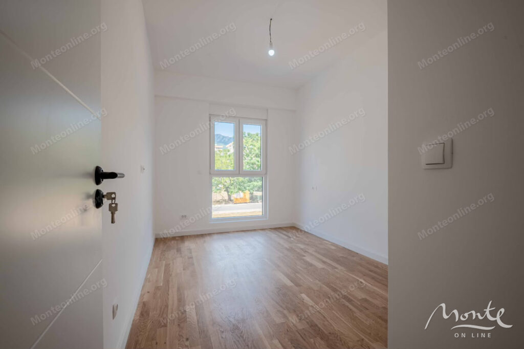 kvartira s 2 spalnyami v novom zhilom komplekse v bare 06