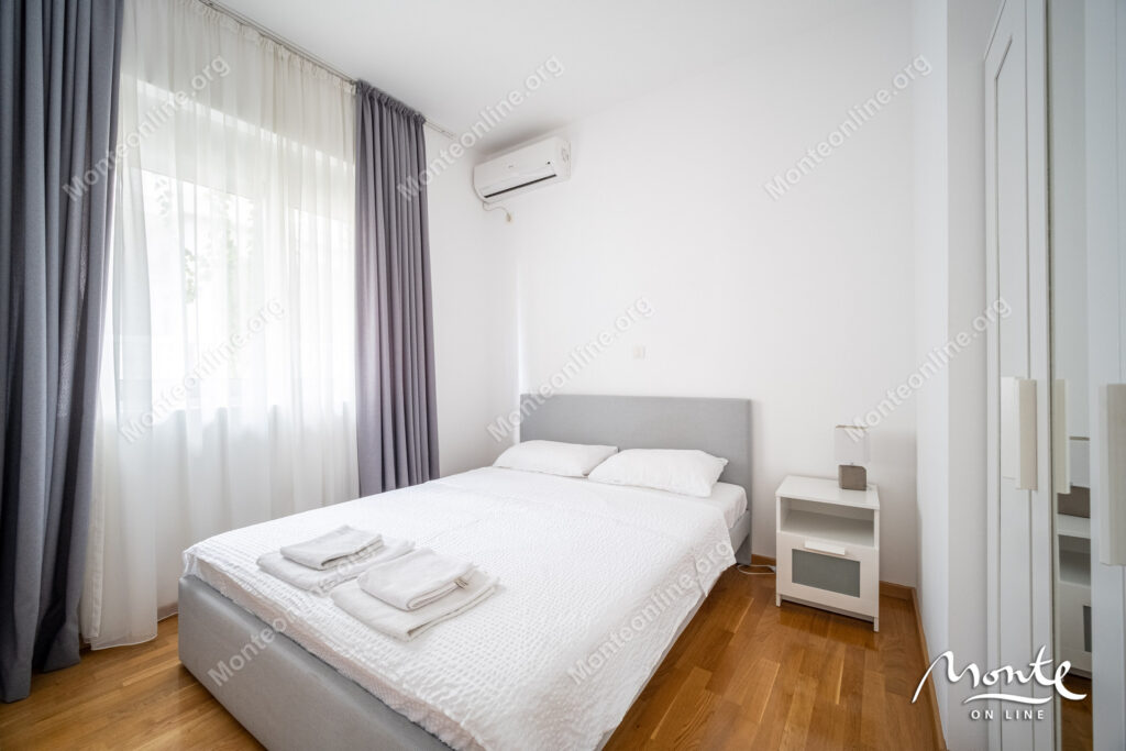 kvartira s 2 spalnyami v zakrytom komplekse s bassejnom v bechichi 14