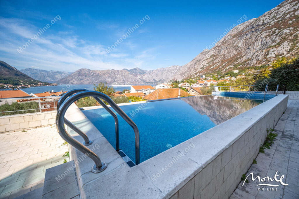 prostornaya kvartira s panoramnym vidom na boka kotorskij zaliv v dobrote kotor 29