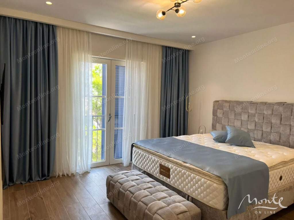 prostornye apartamenty s 1 spalnej v lustica bay centrale 07